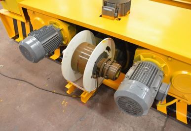 ケーブルドラム式動力伝達トロリー